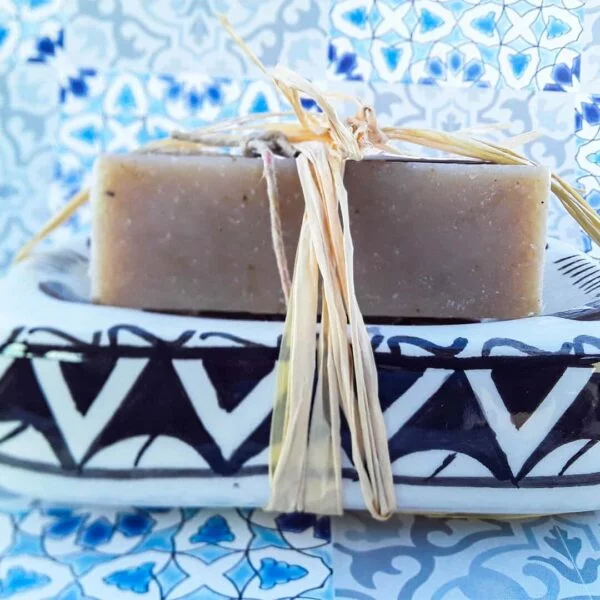 Savon naturel exfoliant au miel