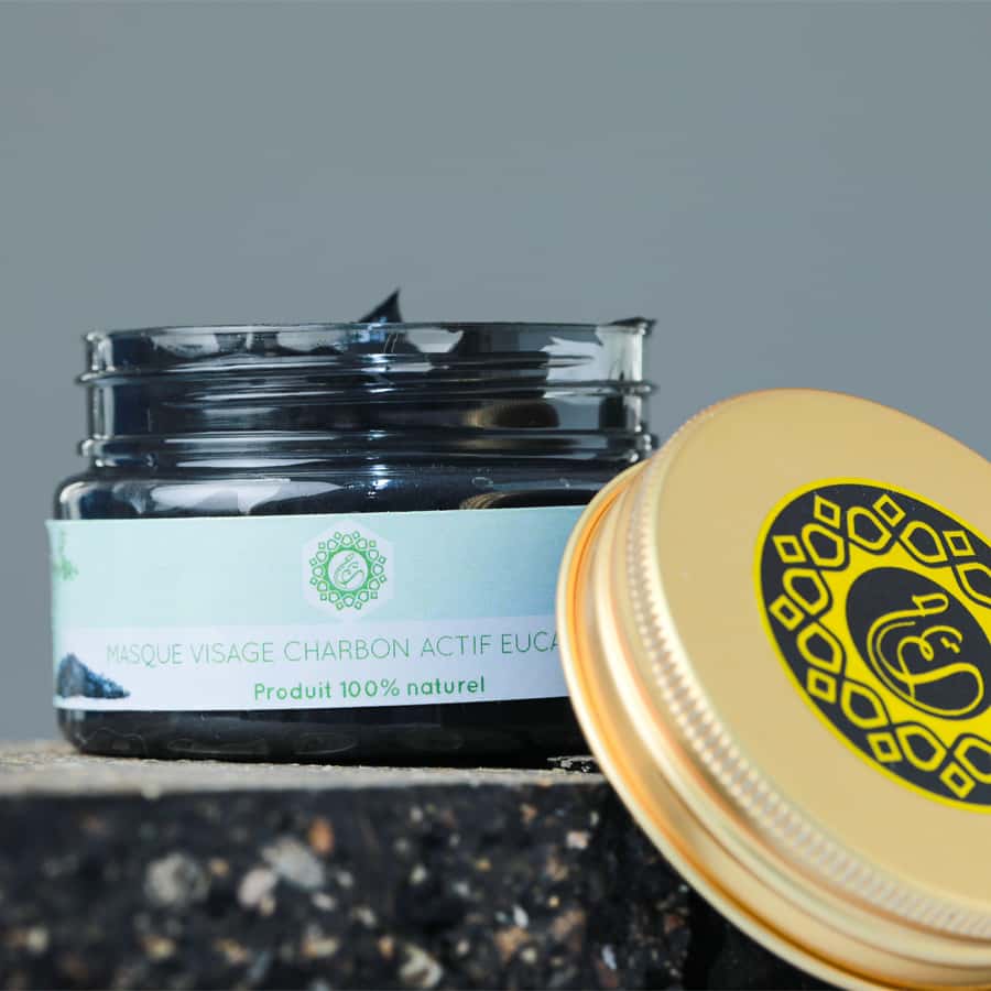 Masque visage charbon actif